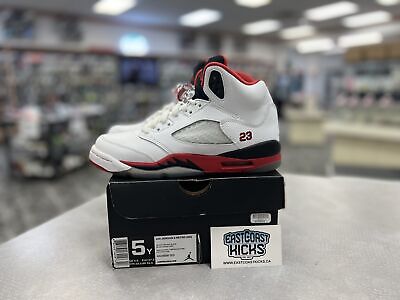 Preowned Jordan 5 Fire Red Black Tongue (2013) Size 5Y