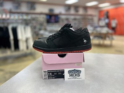 Preowned Nike SB Dunk Low Black Pigeon Size 7.5