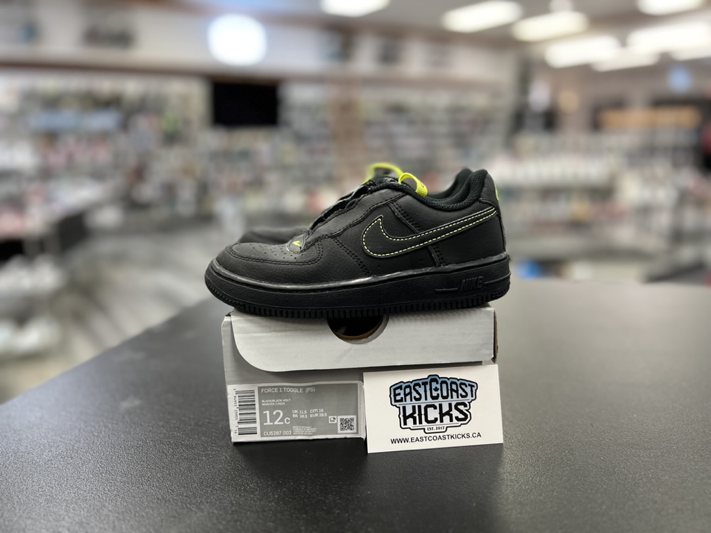 Preowned Nike Force 1 Toggle Black Volt Size 12c