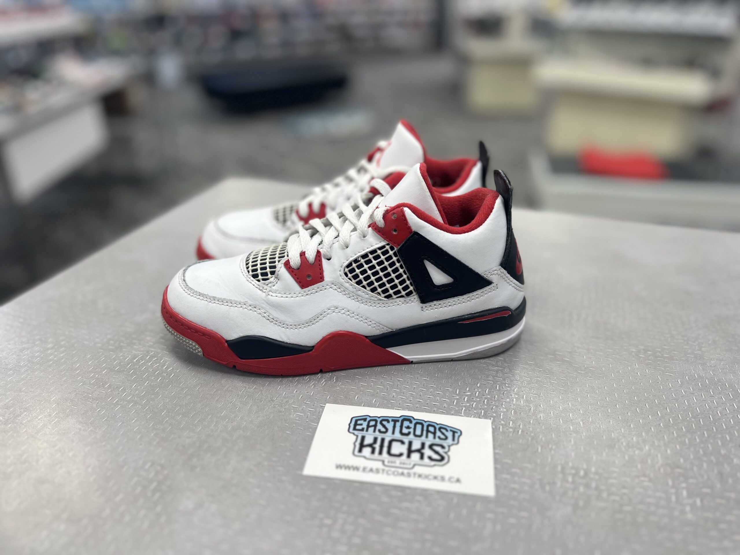 Preowned Jordan 4 Retro Fire Red Size 1Y