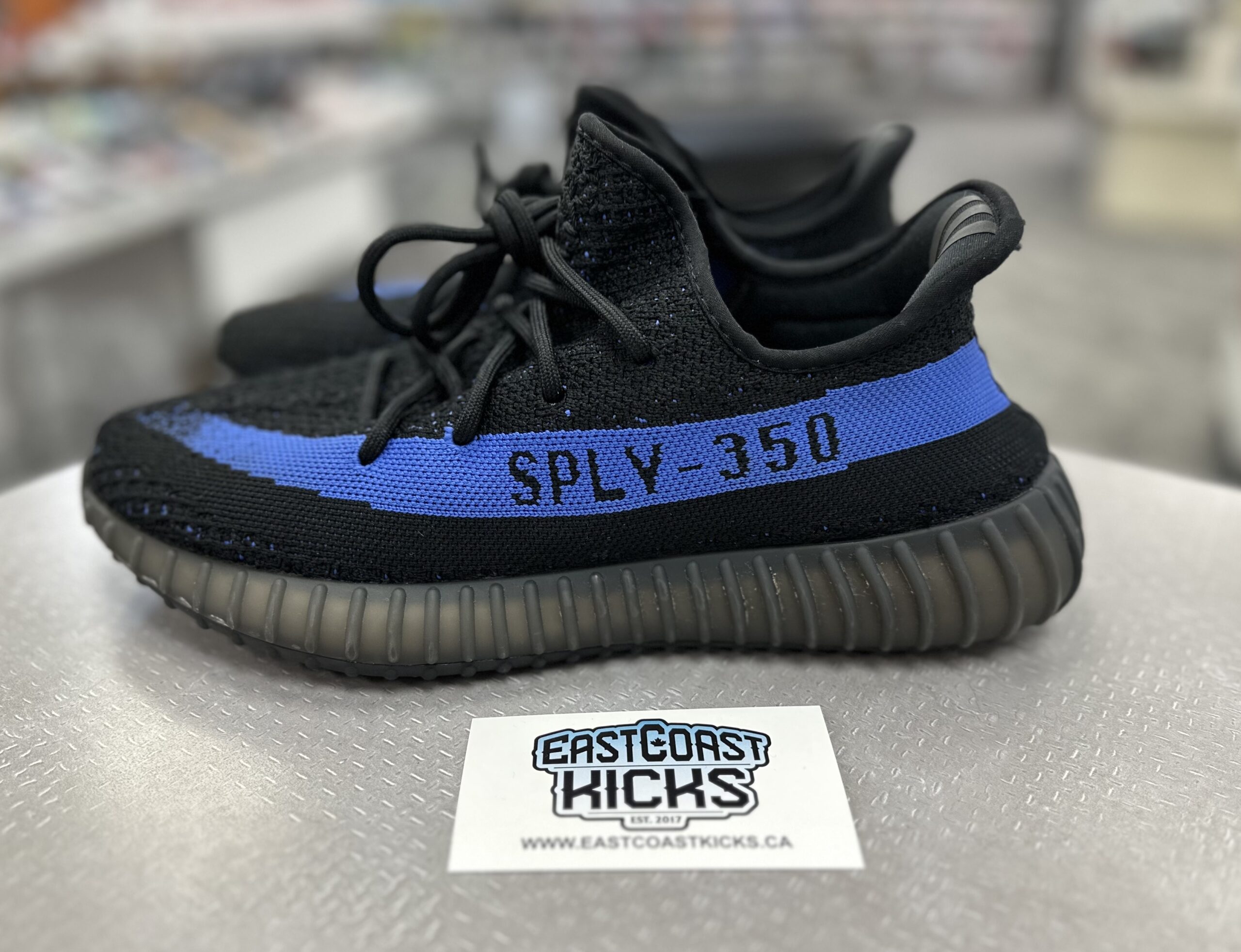 Preowned Adidas Yeezy Boost 350 V2 Dazzling Blue Size 9