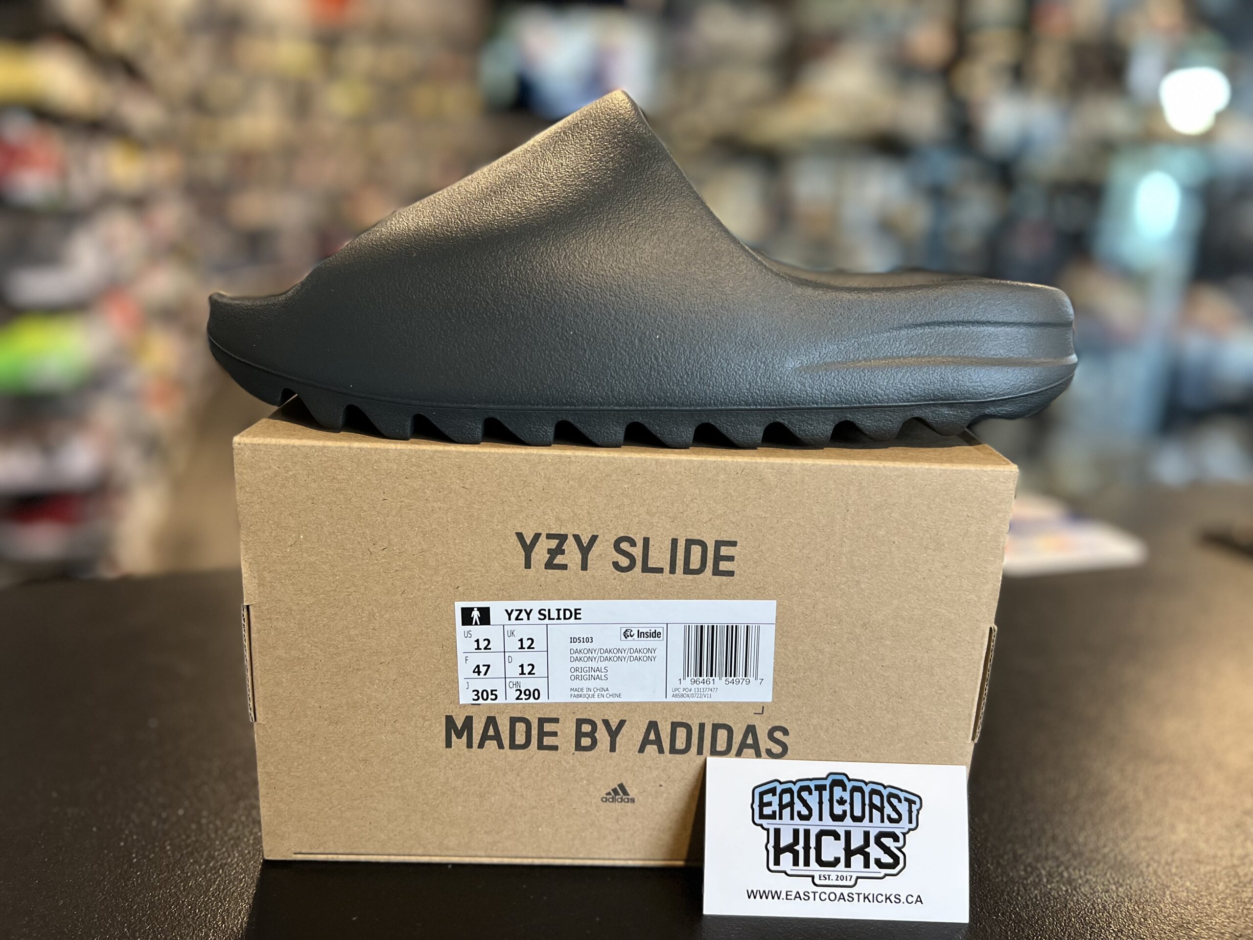 Adidas Yeezy Slide Dark Onyx Size 12