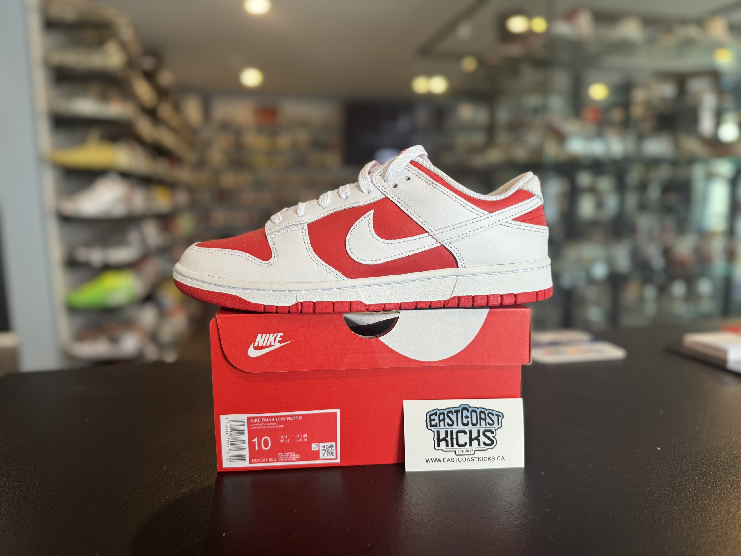 Nike Dunk Low Championship Red Size 10