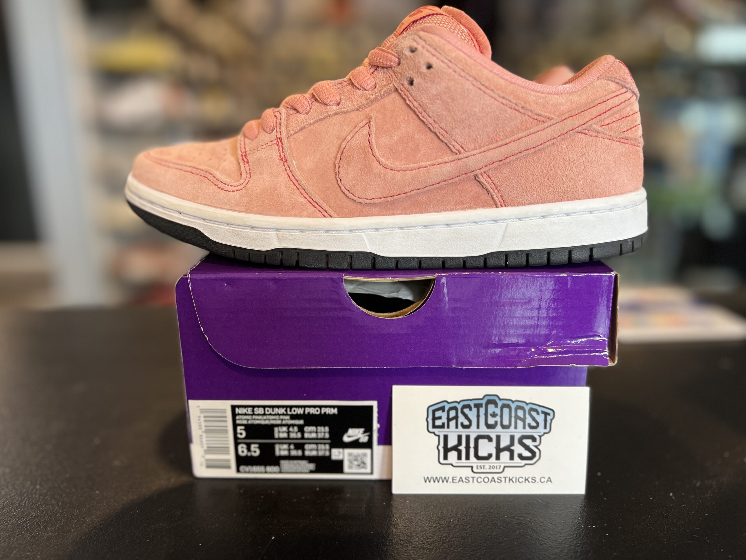 Preowned Nike SB Dunk Low Pink Pig Size 5