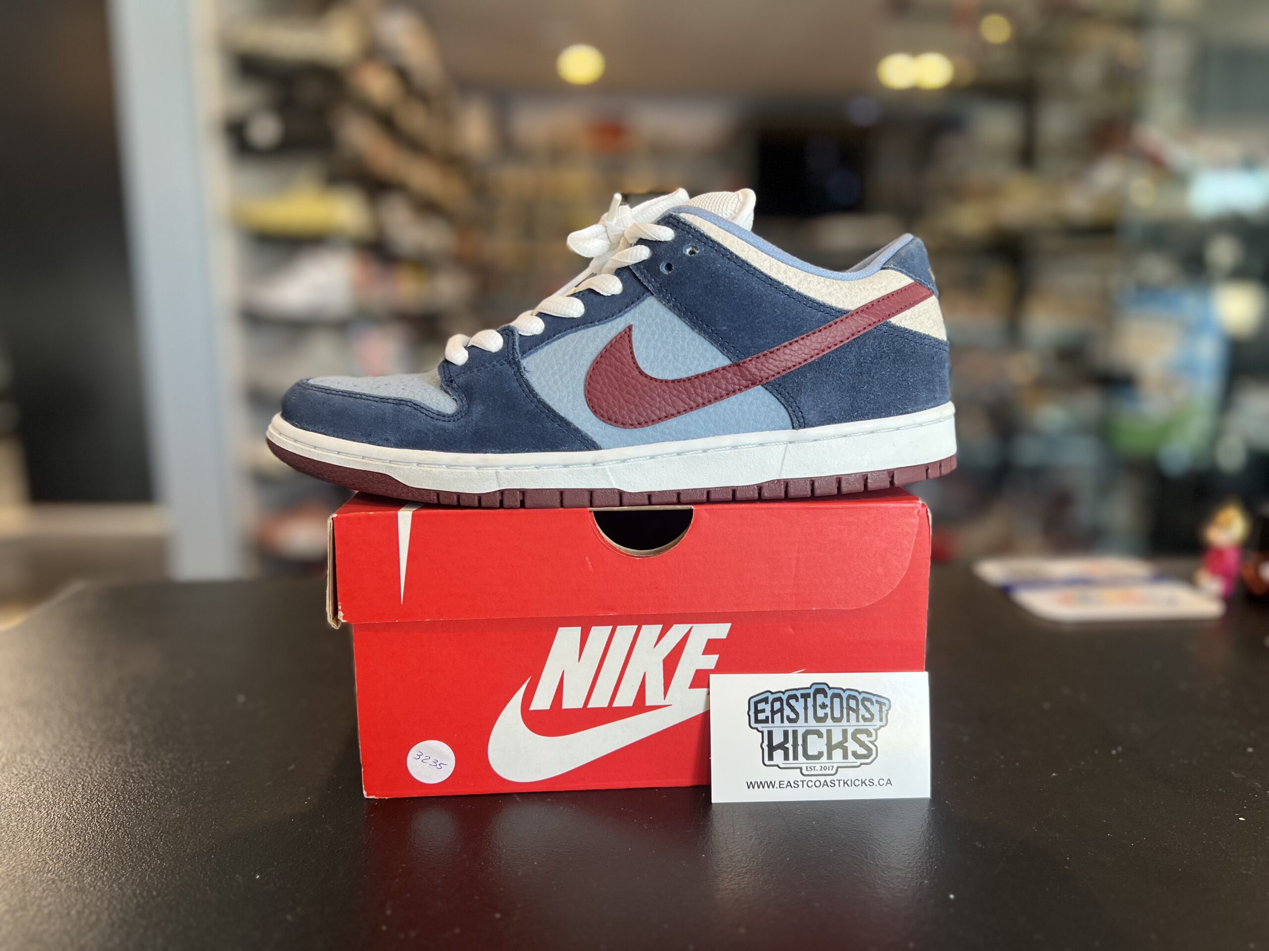 Preowned Nike SB Dunk Low FTC Finally Size 10