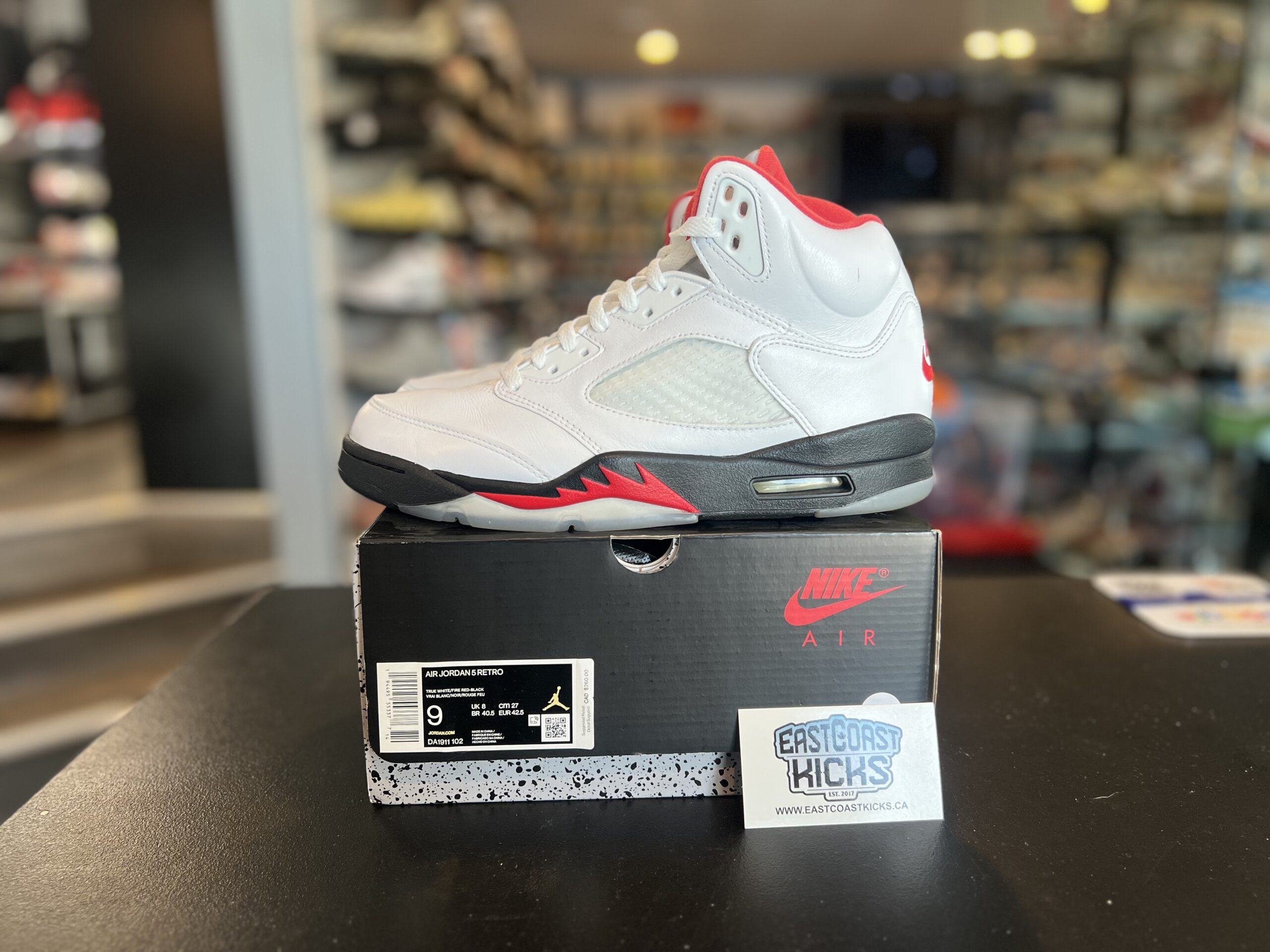 Preowned Jordan 5 Retro Fire Red Silver Tongue Size 9