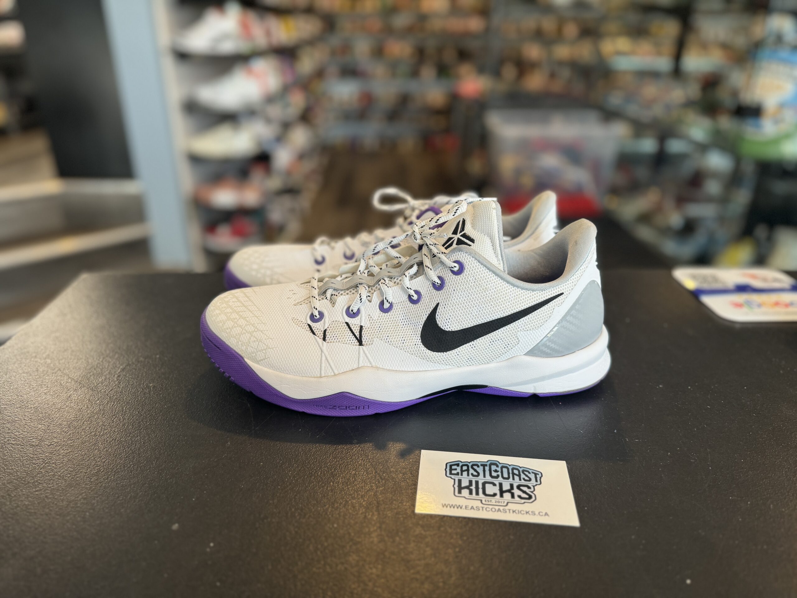 Kobe shoes size 11 hotsell