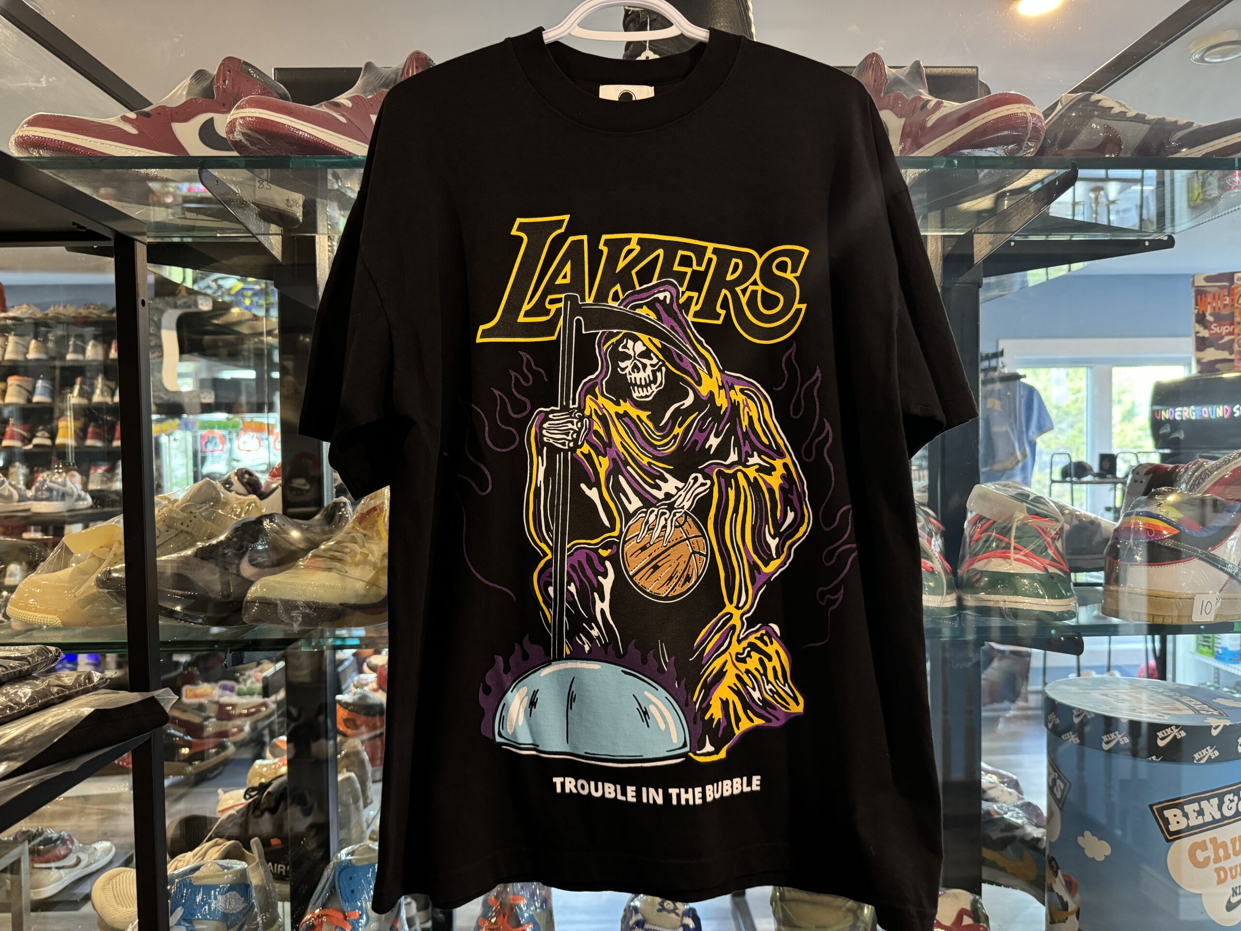 Warren Lotas Lakers Bubble Trouble Tee Black Size L