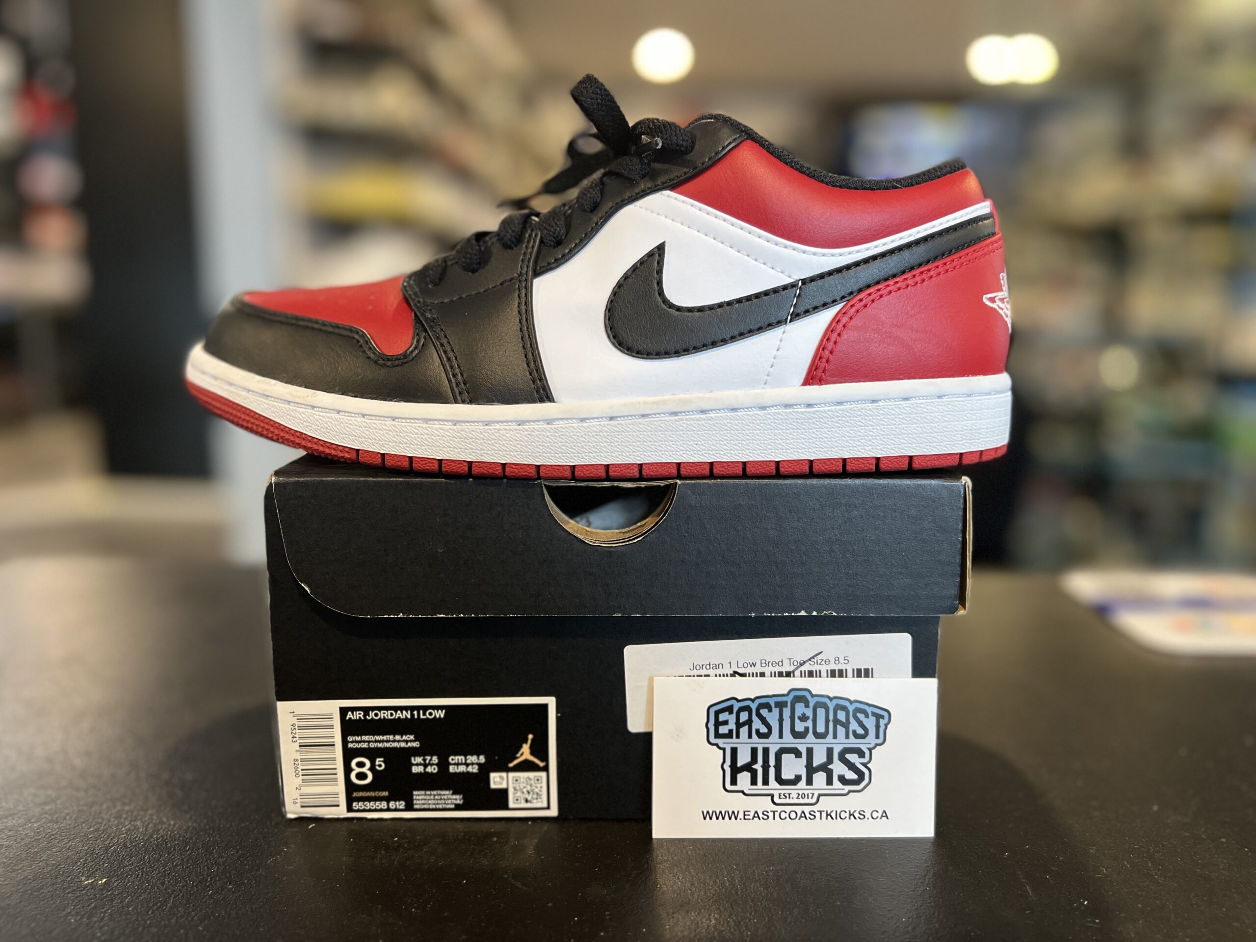 Preowned Jordan 1 Low Bred Toe Size 8.5