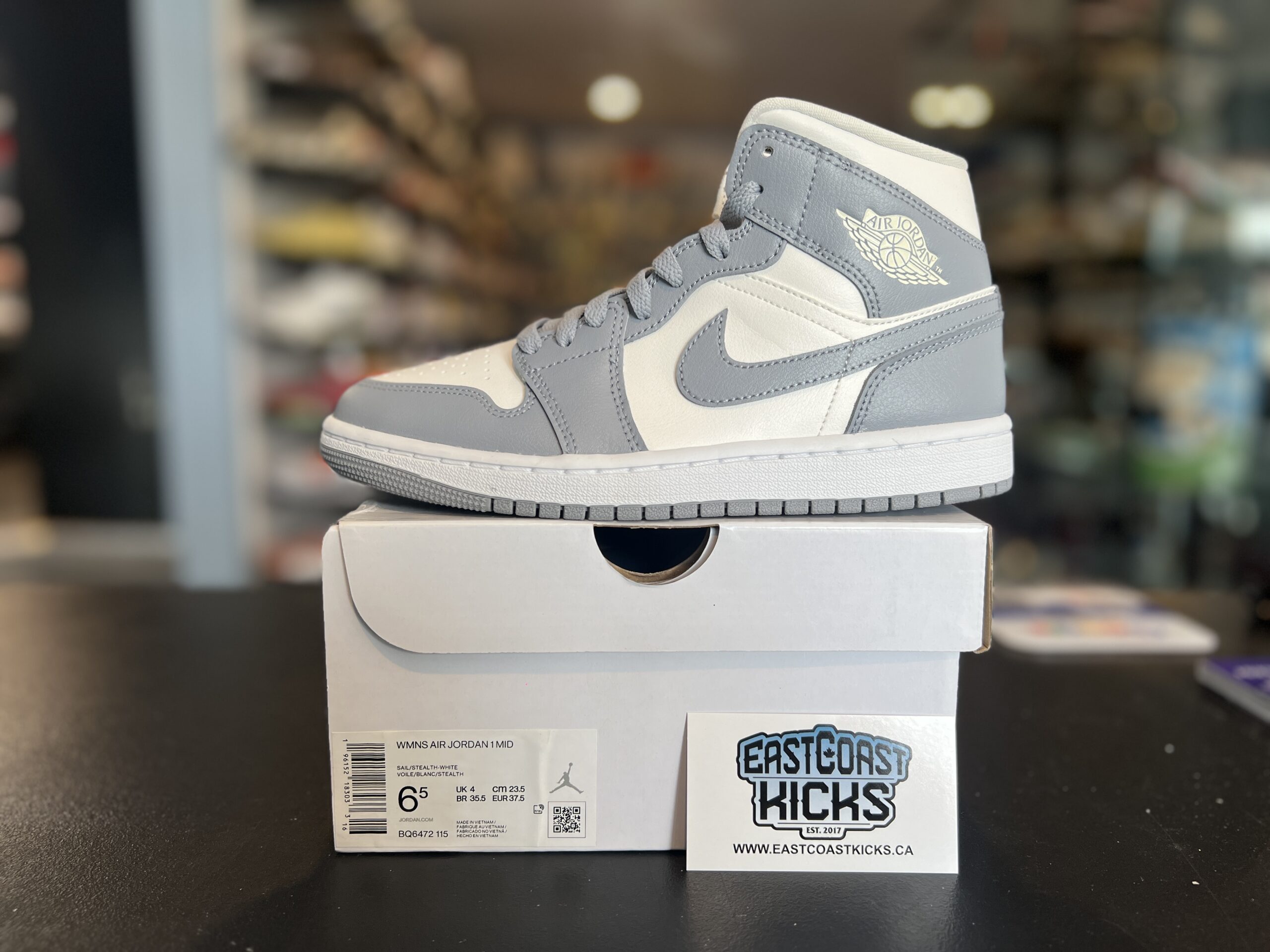 Jordan 1 Mid Stealth Size 6.5w/5Y