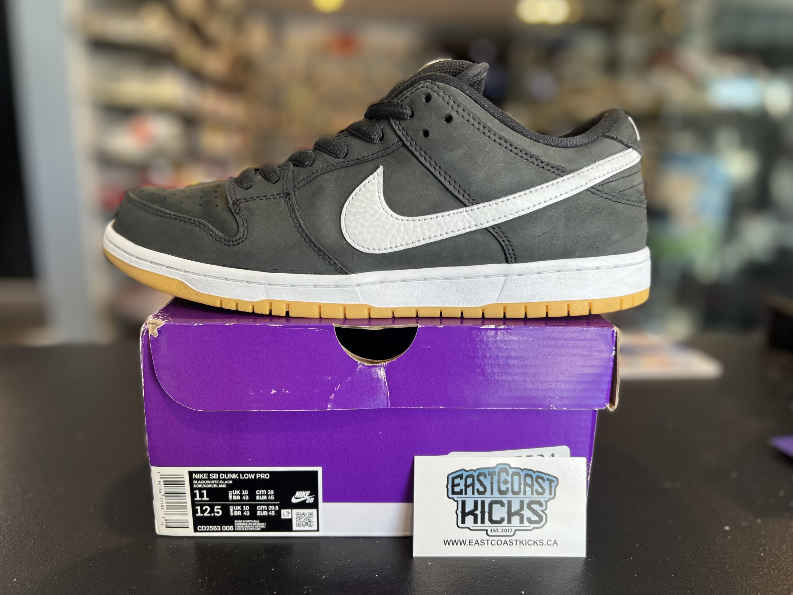 Preowned Nike SB Dunk Low Pro Black Gum Size 11