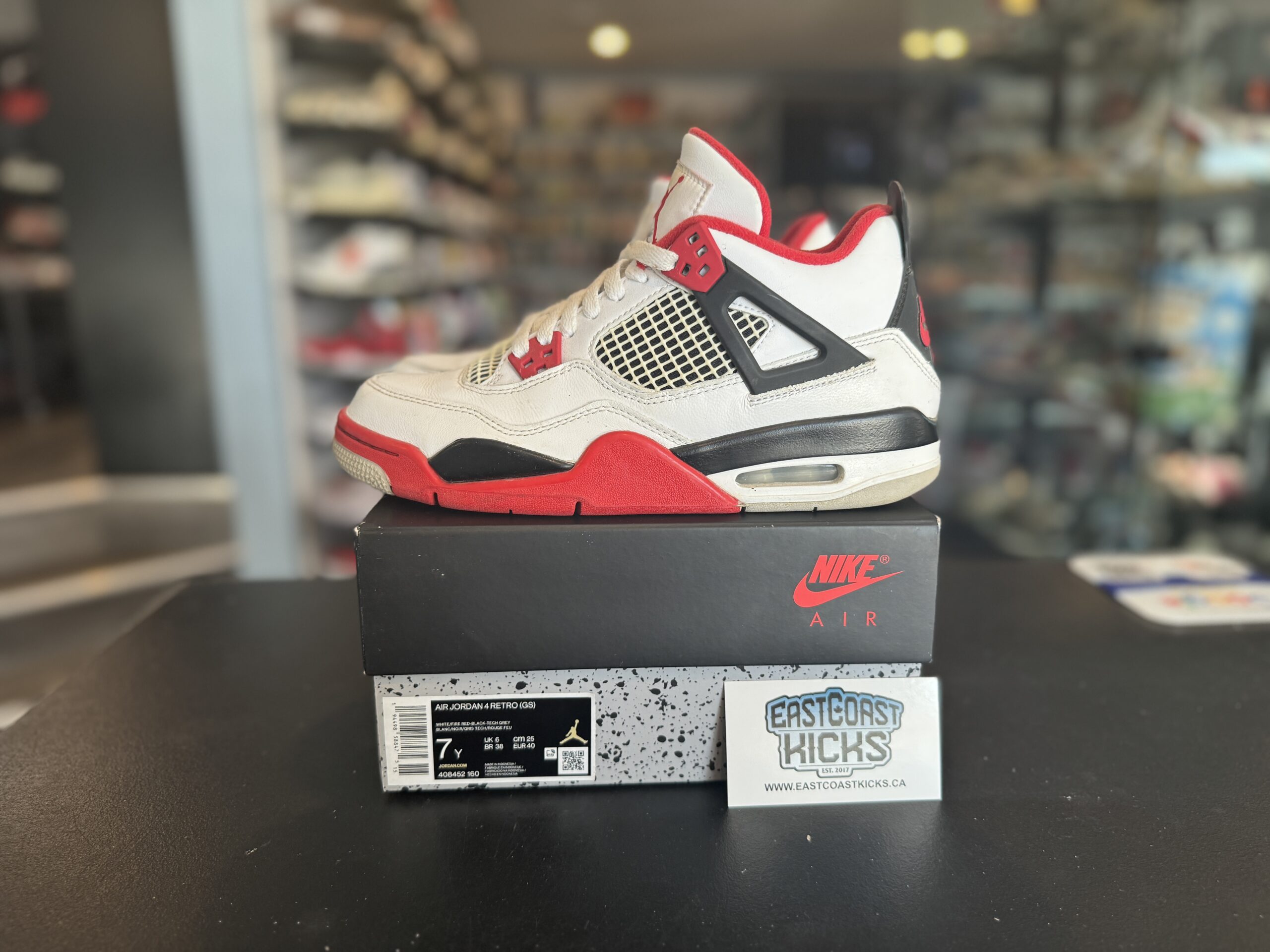 Preowned Jordan 4 Retro Fire Red 2020 Size 7Y