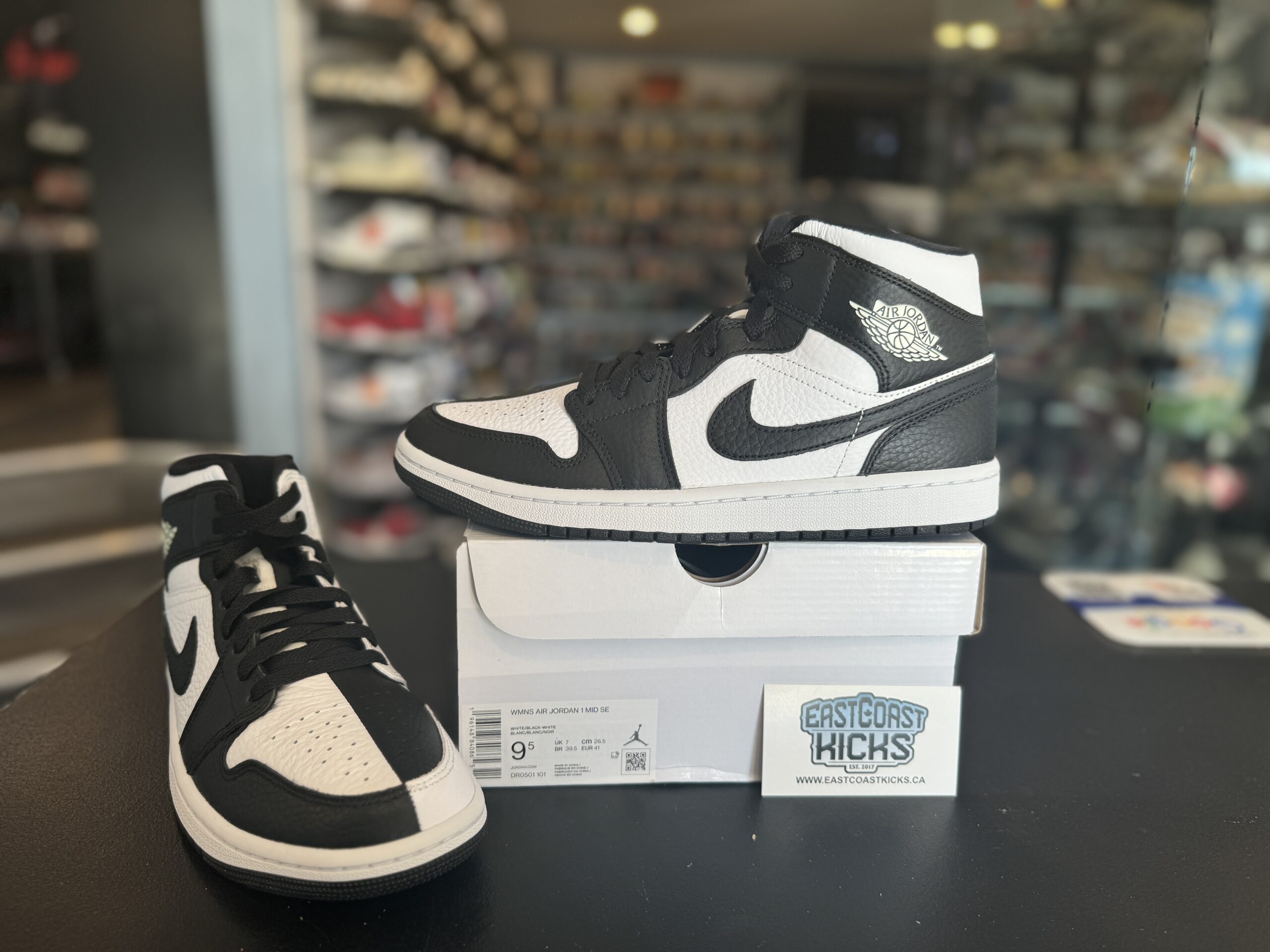 Jordan 1 Mid Split Black White Size 9.5w/8M