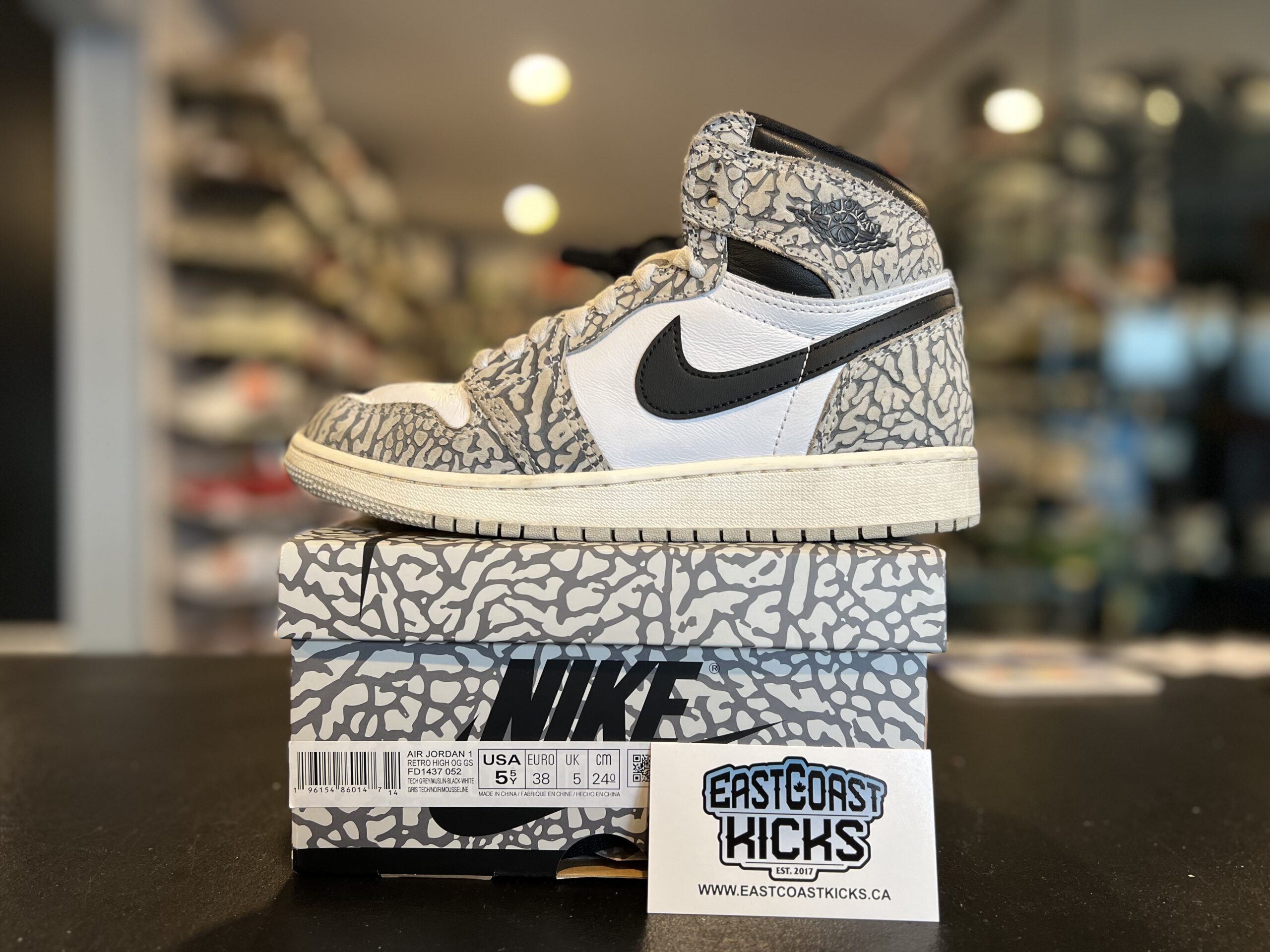 Preowned Jordan 1 Retro High OG White Cement Size 5.5Y