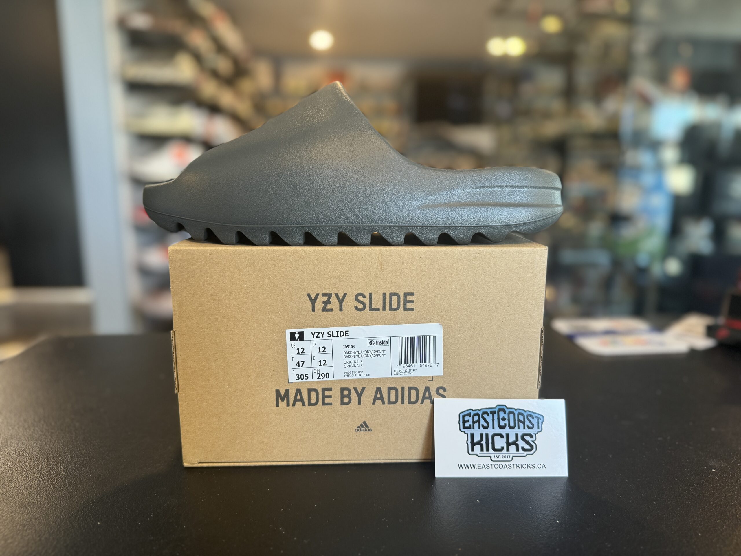 Adidas Yeezy Slide Dark Onyx Size 12