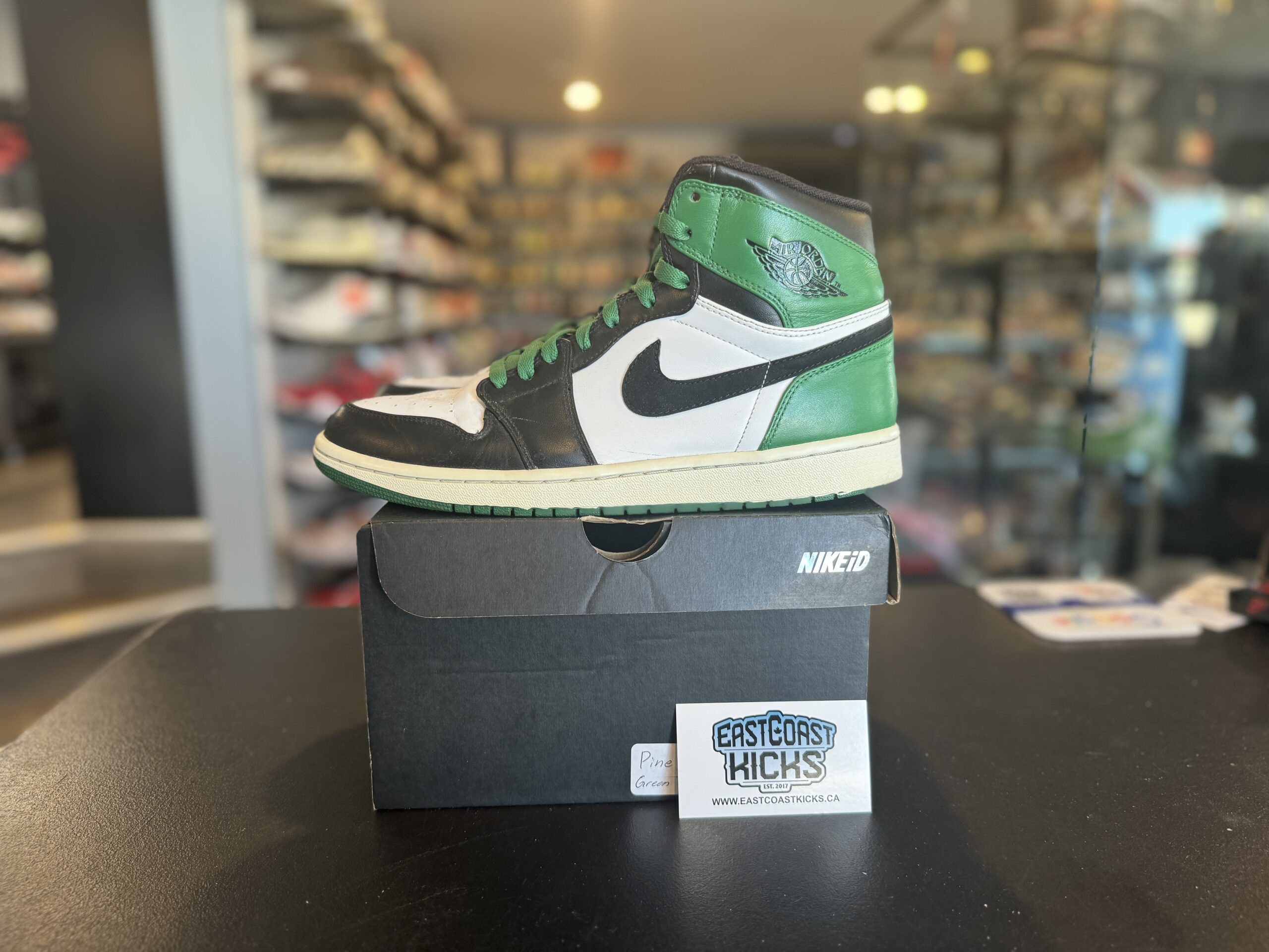 Preowned Jordan 1 Retro Defining Moments Celtics 2009 Size 10