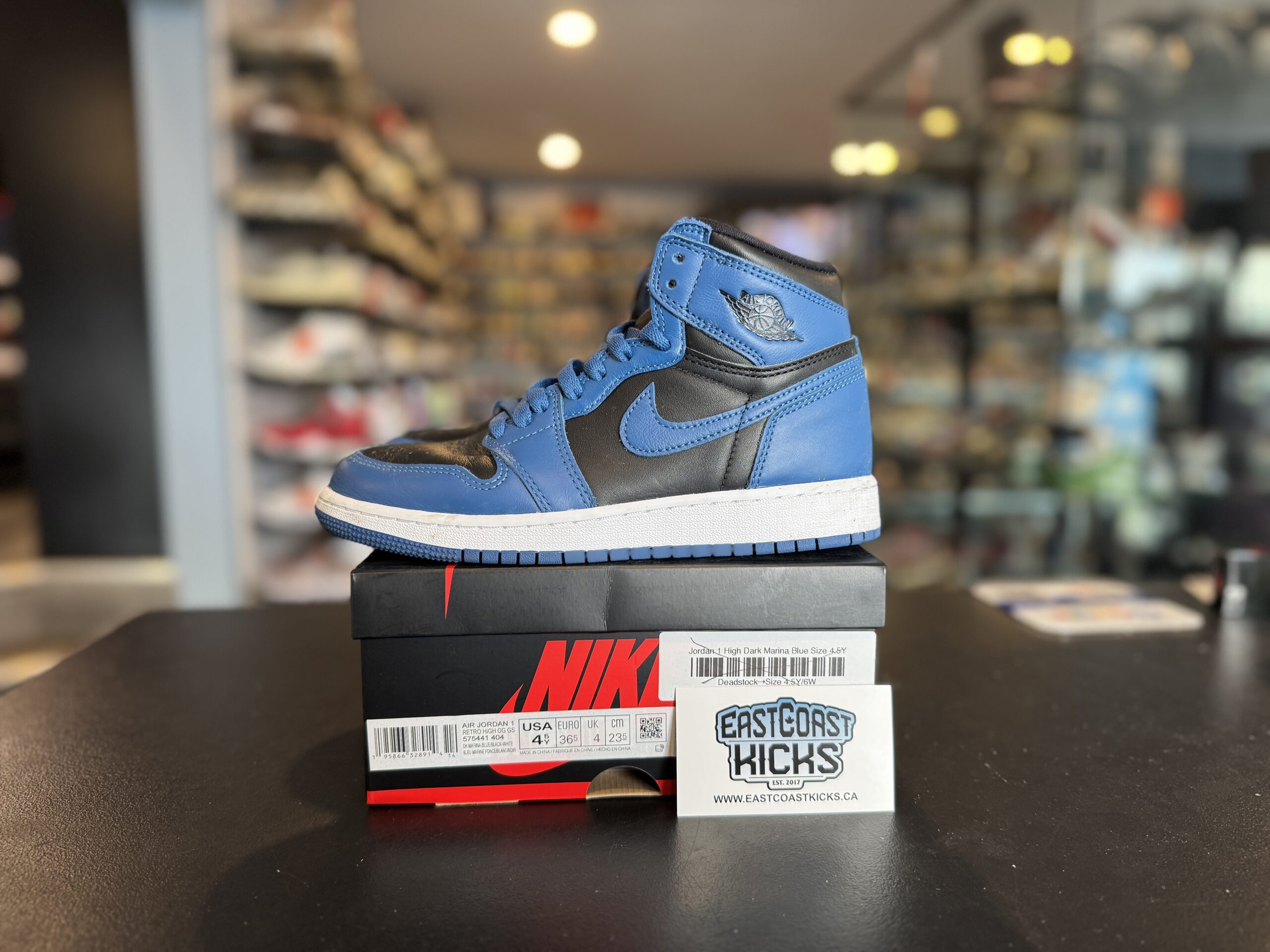 Preowned Jordan 1 Retro High OG Dark Marina Blue Size 4.5Y