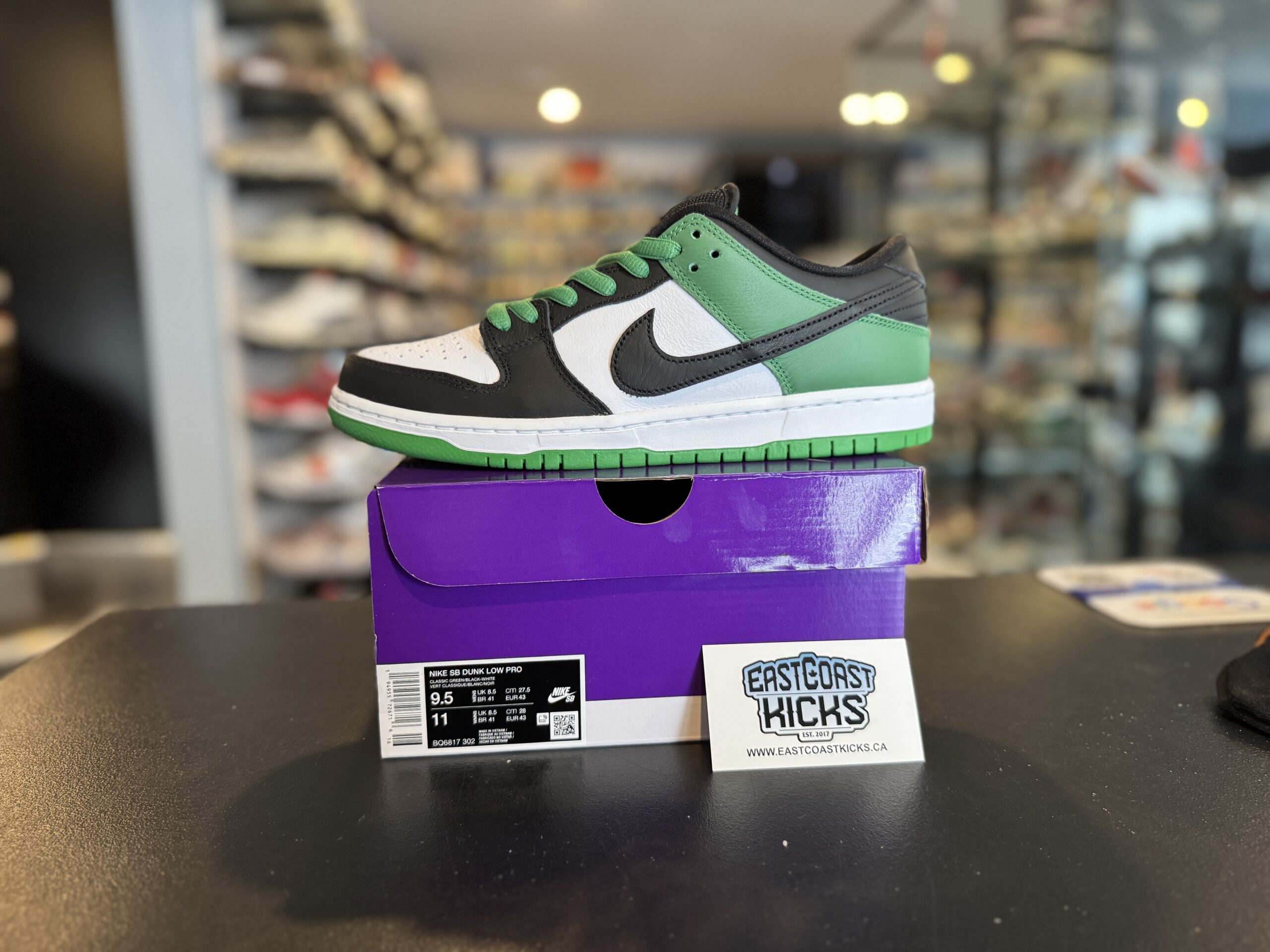 Nike SB Dunk Low Classic Green Size 9.5