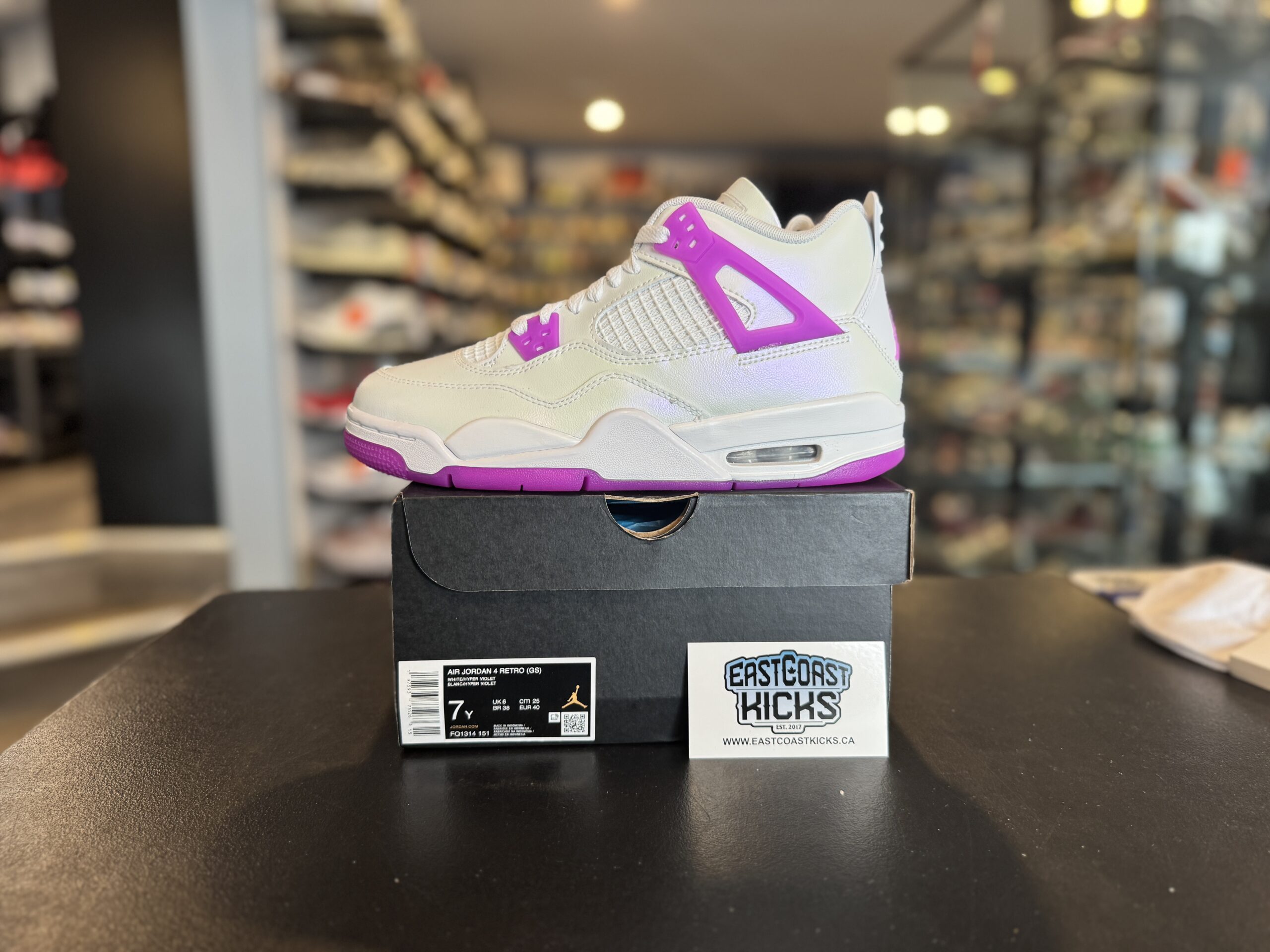 Jordan 4 Retro Hyper Violet Size 7Y