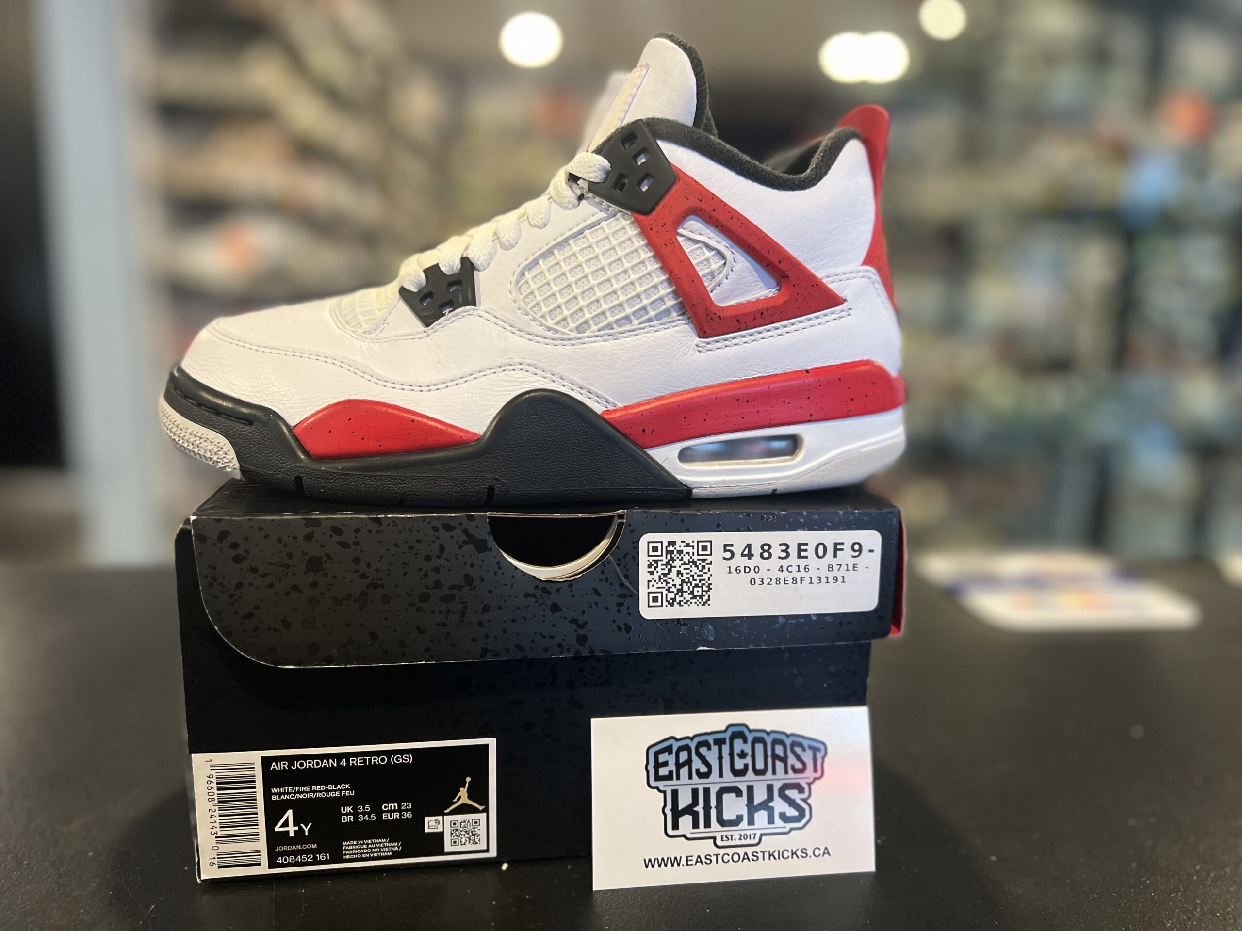 Preowned Jordan 4 Retro Red Cement Size 4Y