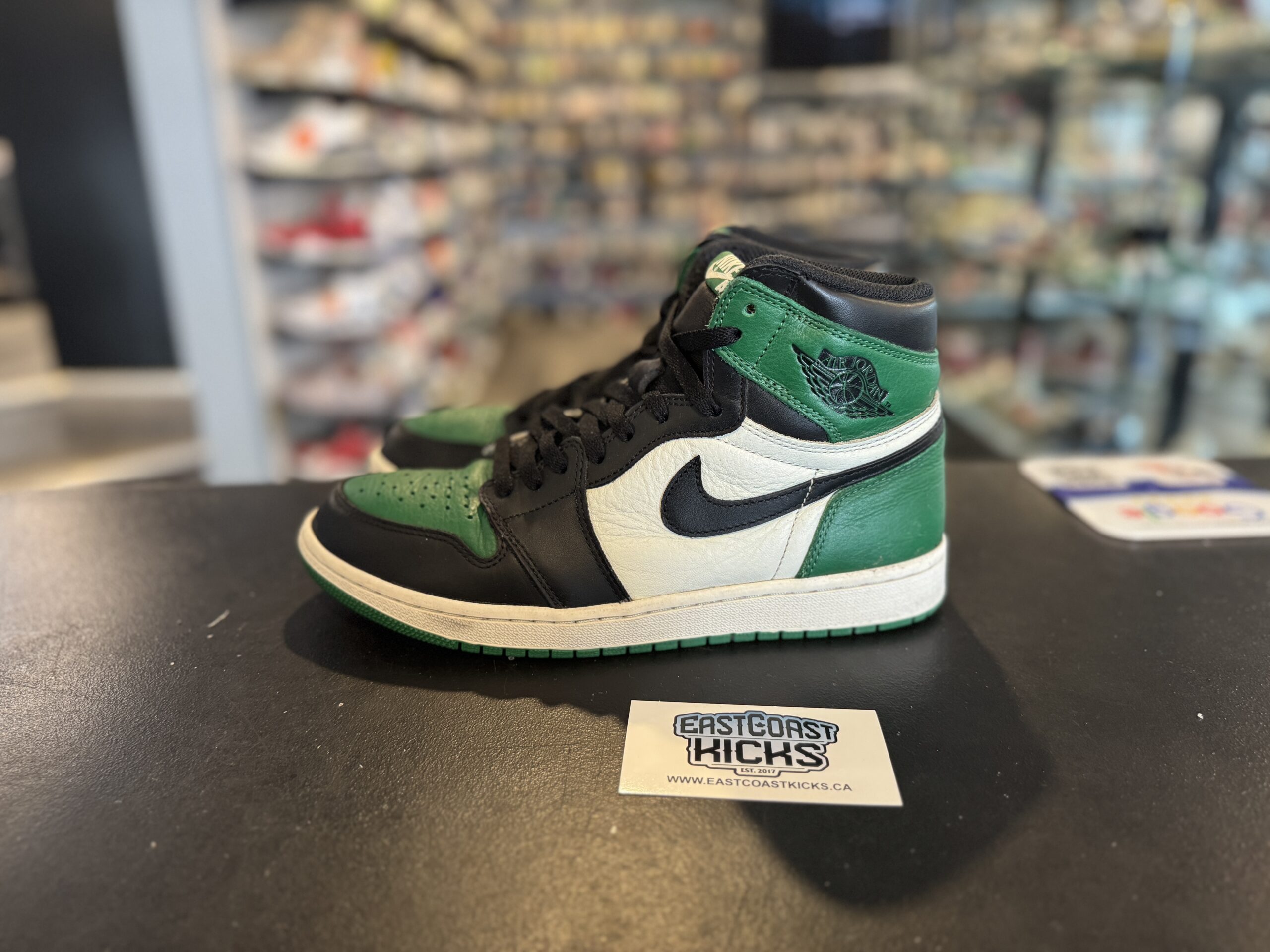 Preowned Jordan 1 Retro High Pine Green Size 9.5