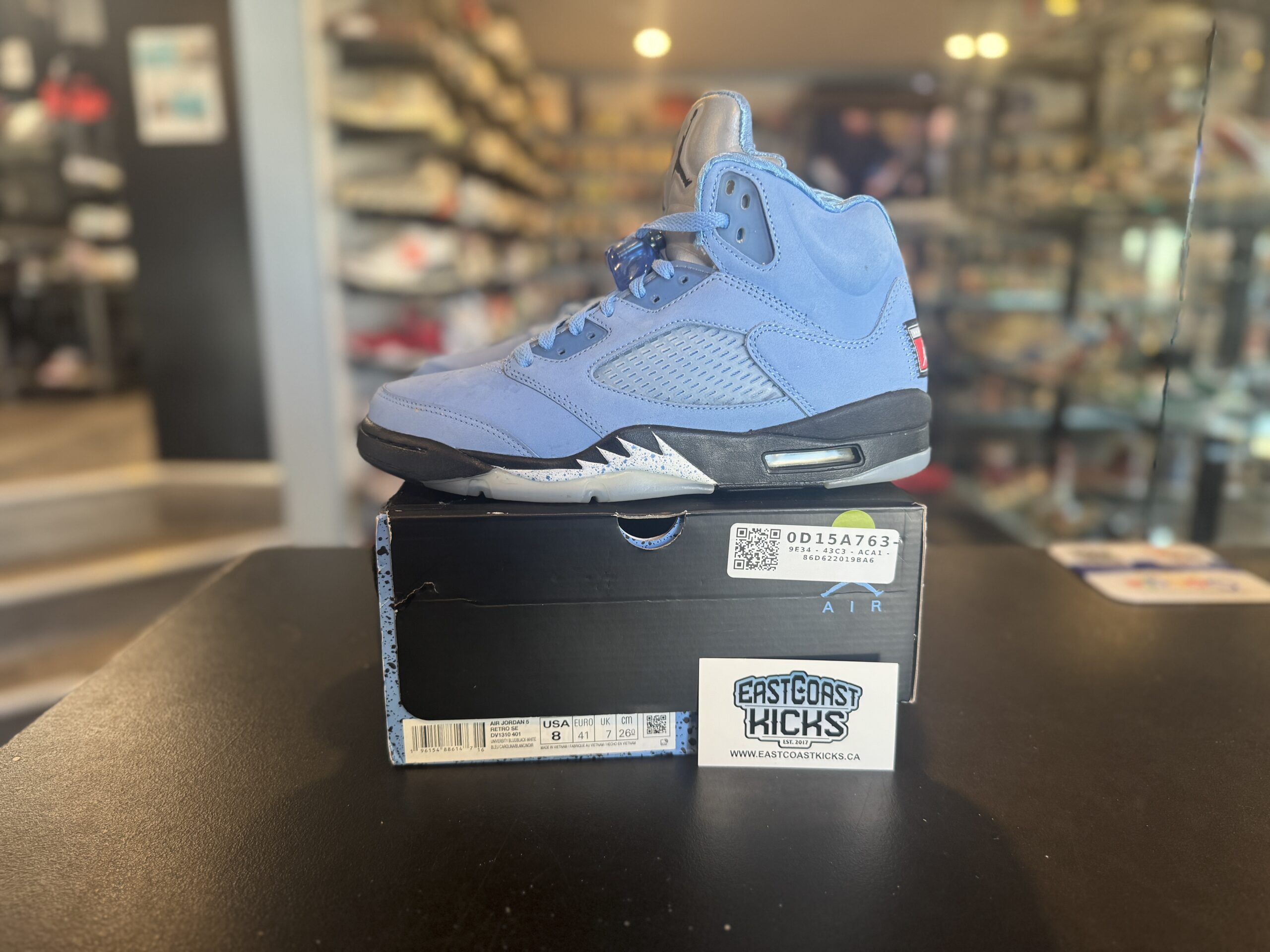 Preowned Jordan 5 Retro UNC University Blue Size 8