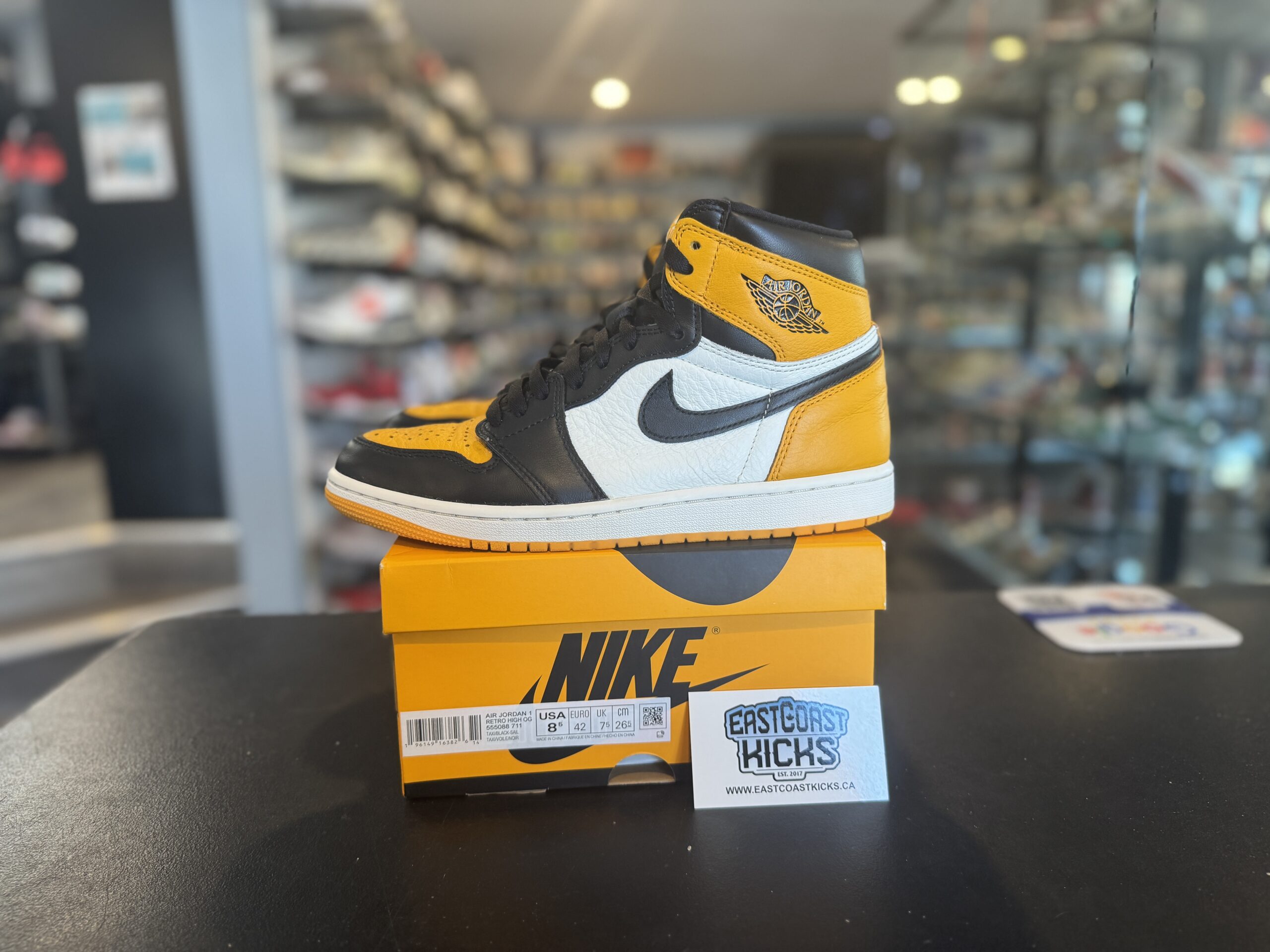 Preowned Jordan 1 Retro High OG Taxi Size 8.5