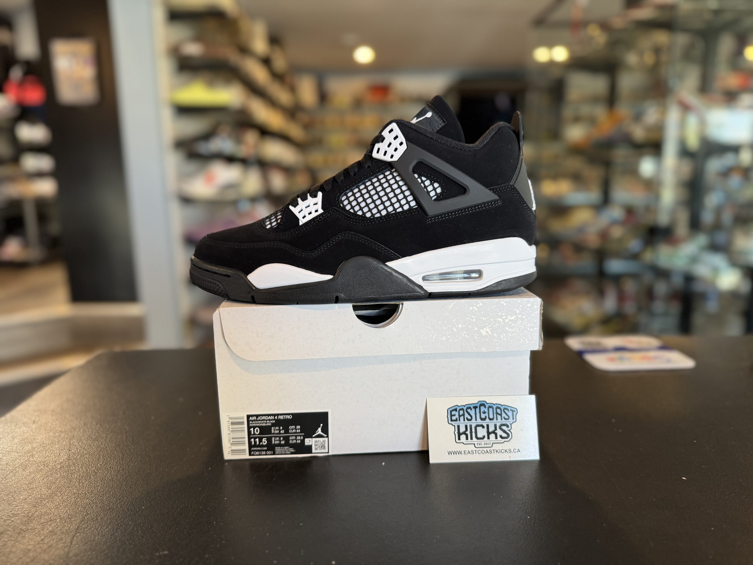 Jordan 4 Retro White Thunder Size 10