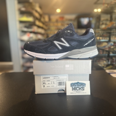 New Balance 990v4 MiUSA Navy Size 8.5