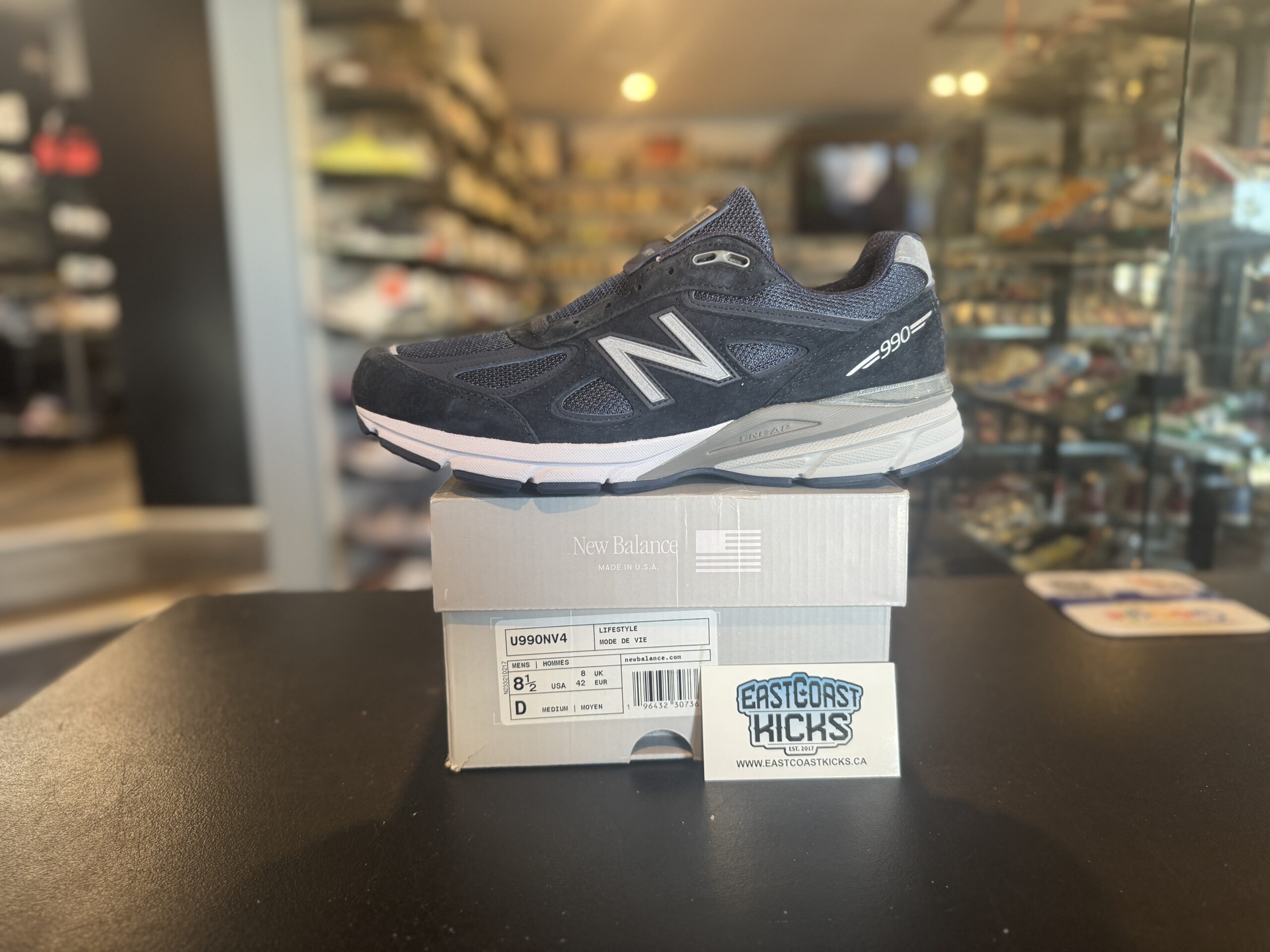New Balance 990v4 MiUSA Navy Size 8.5