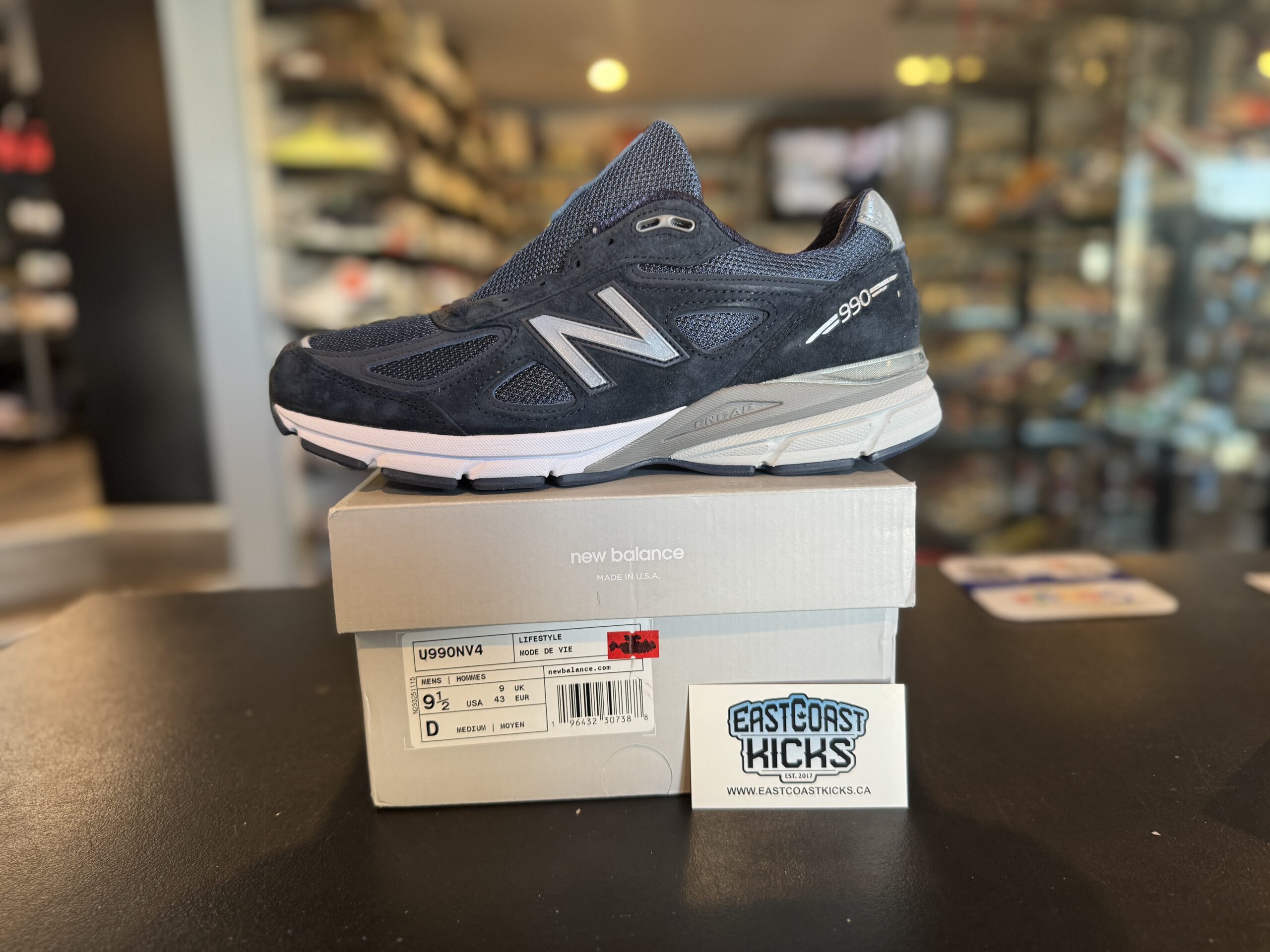 New Balance 990v4 MiUSA Navy Size 9.5