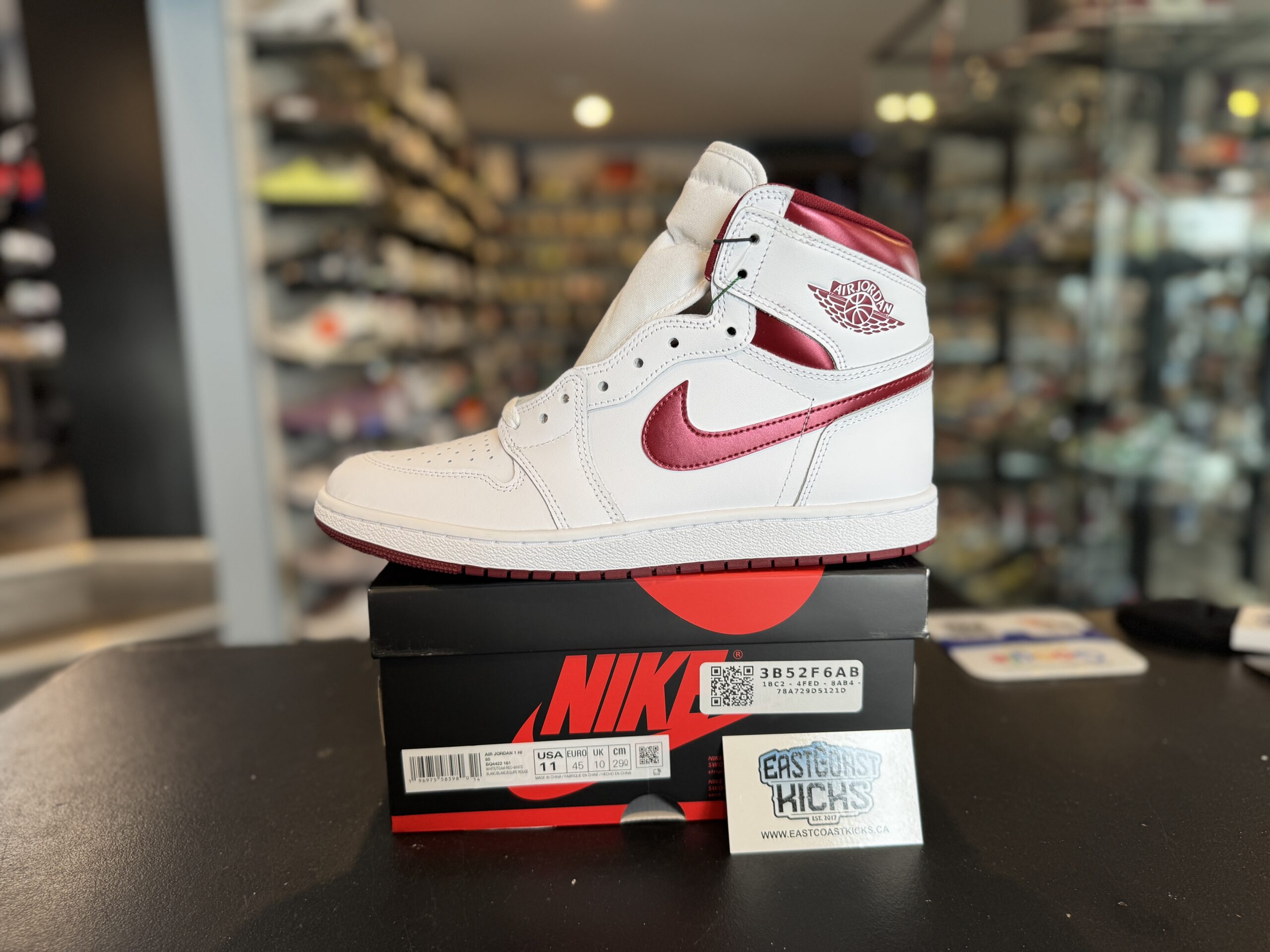 Jordan 1 Retro High ’85 OG Metallic Burgundy Size 11