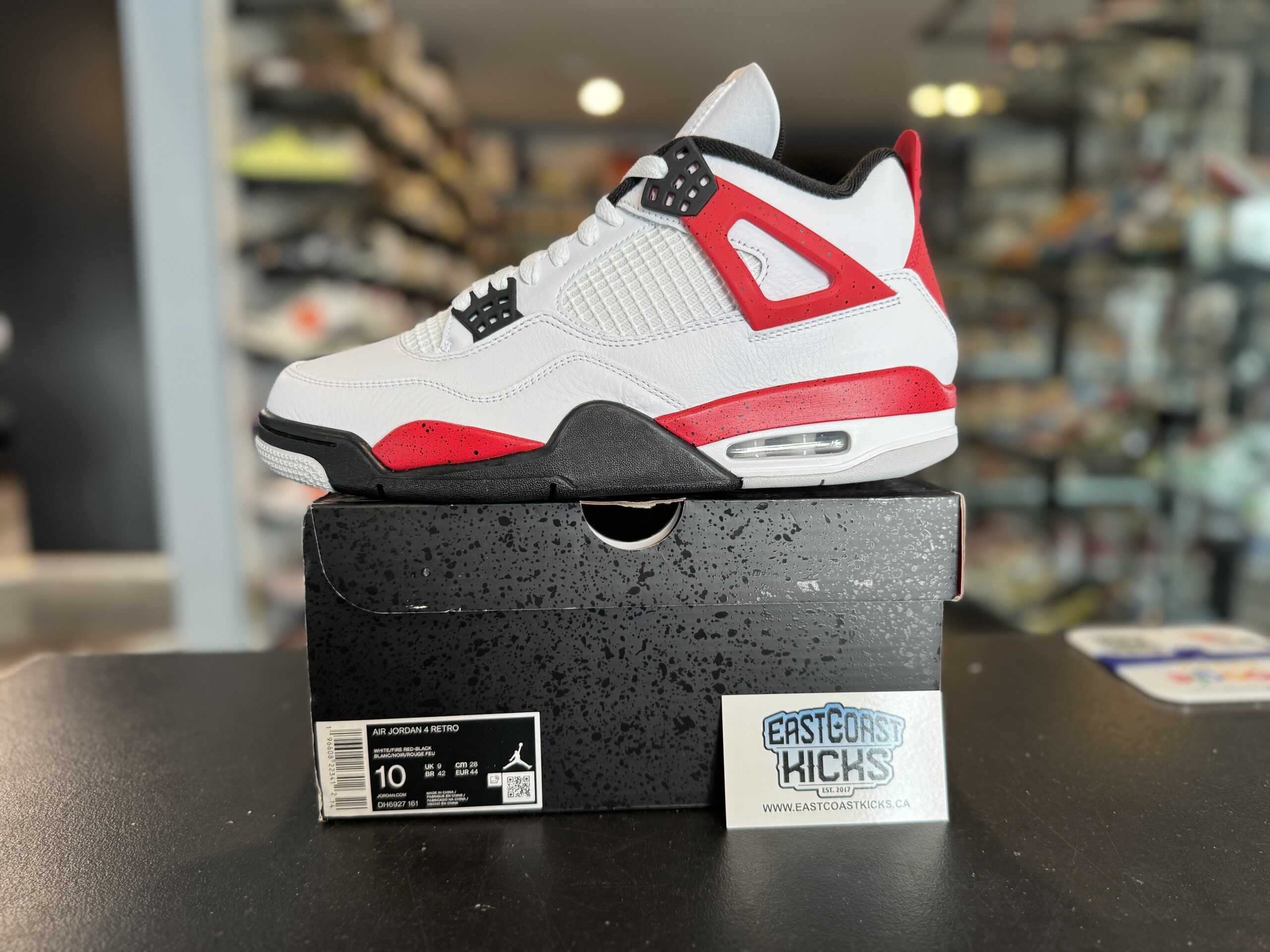 *Mismatched* Jordan 4 Retro Red Cement Size 10/10.5 *Mismatched*