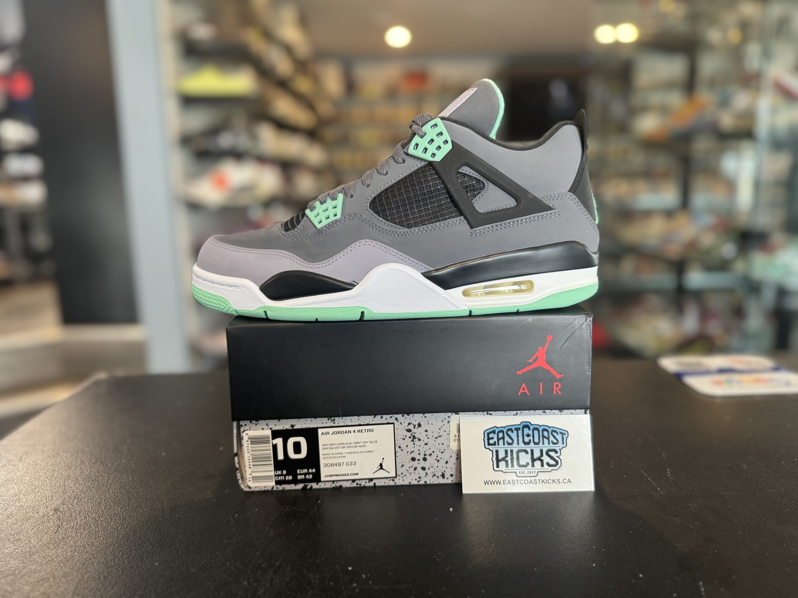 Jordan 4 Retro Green Glow Size 10