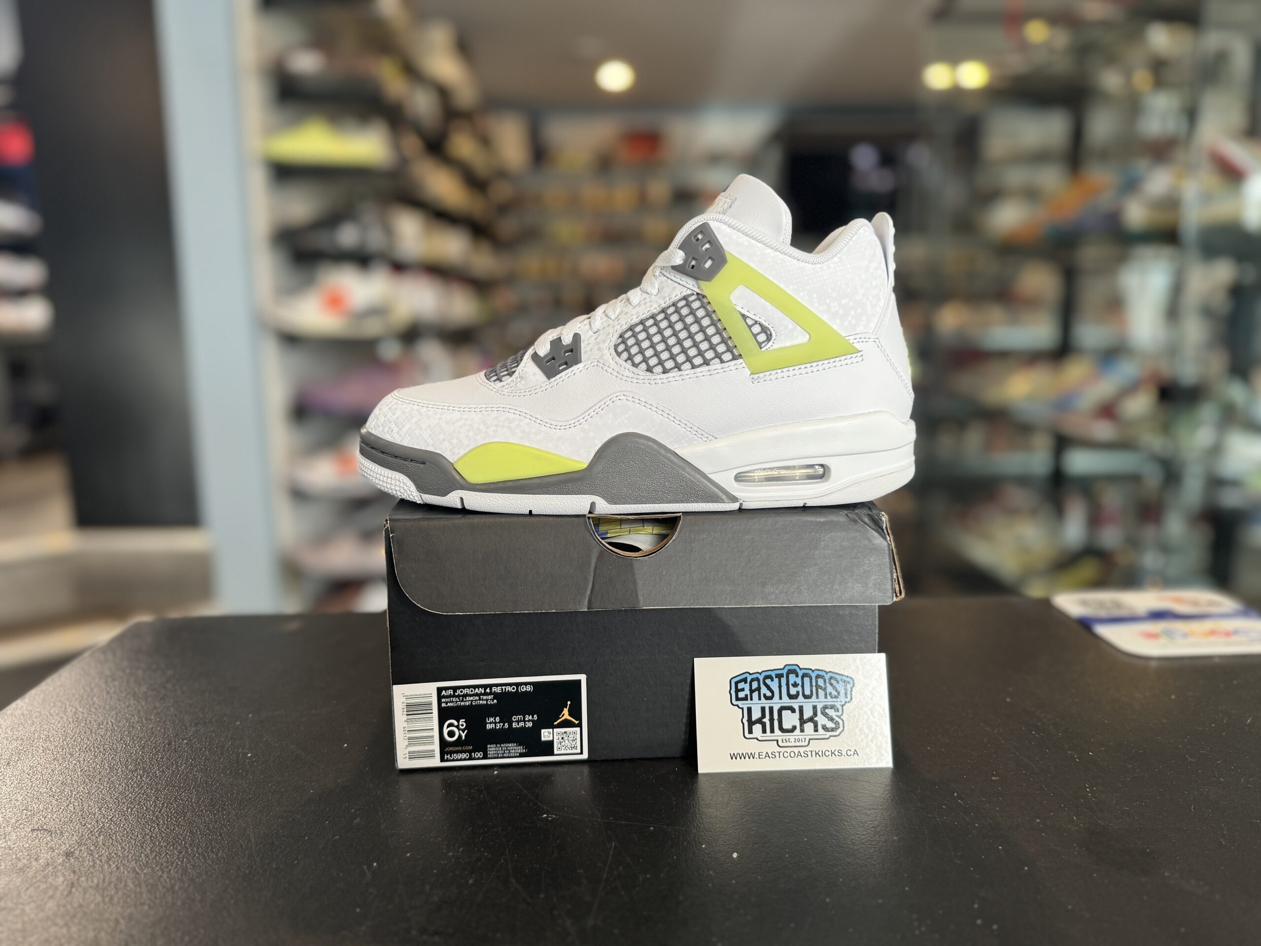 Jordan 4 Retro Light Lemon Twist Size 6.5Y