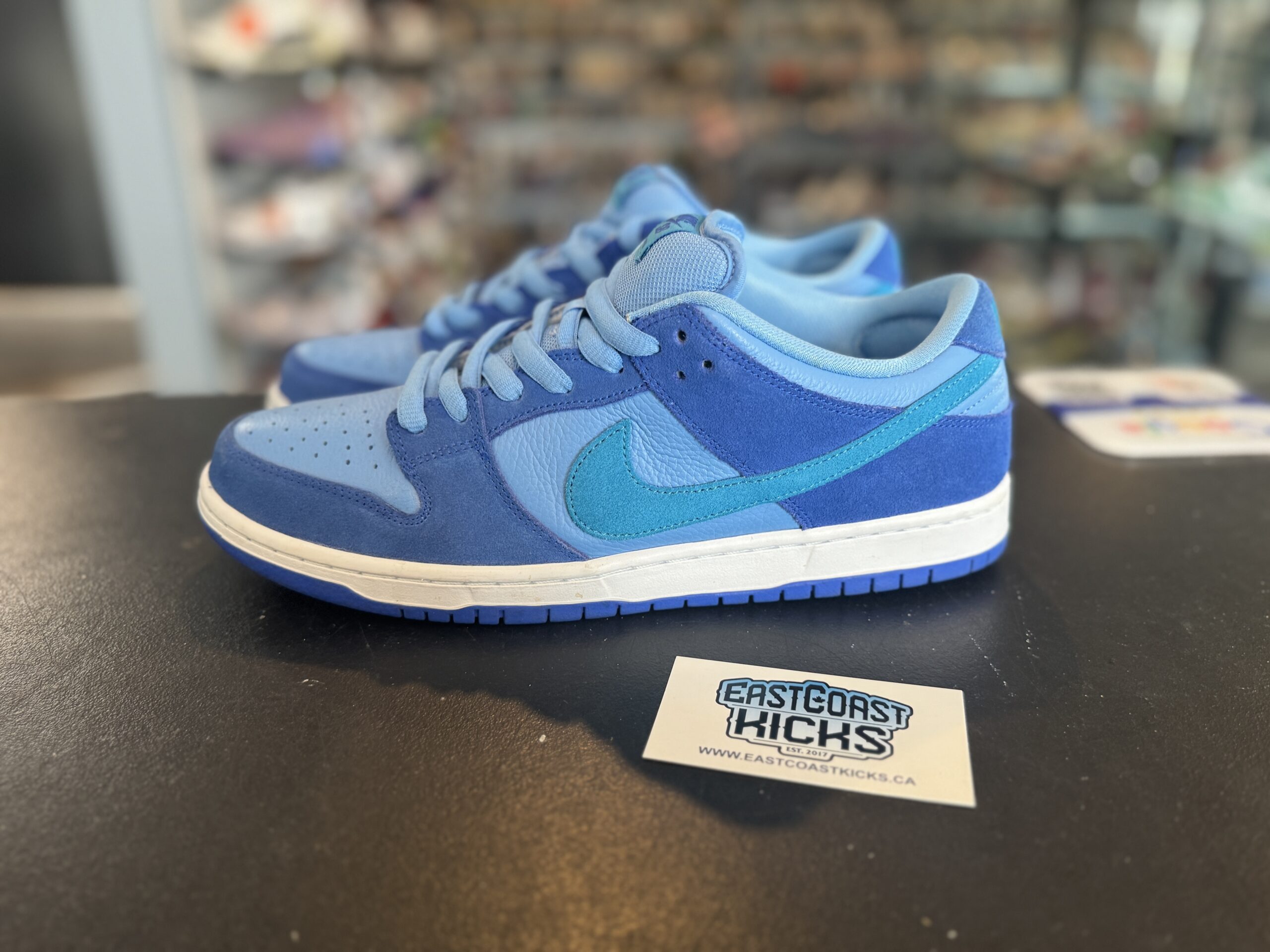 Preowned Nike SB Dunk Low Blue Raspberry Size 11