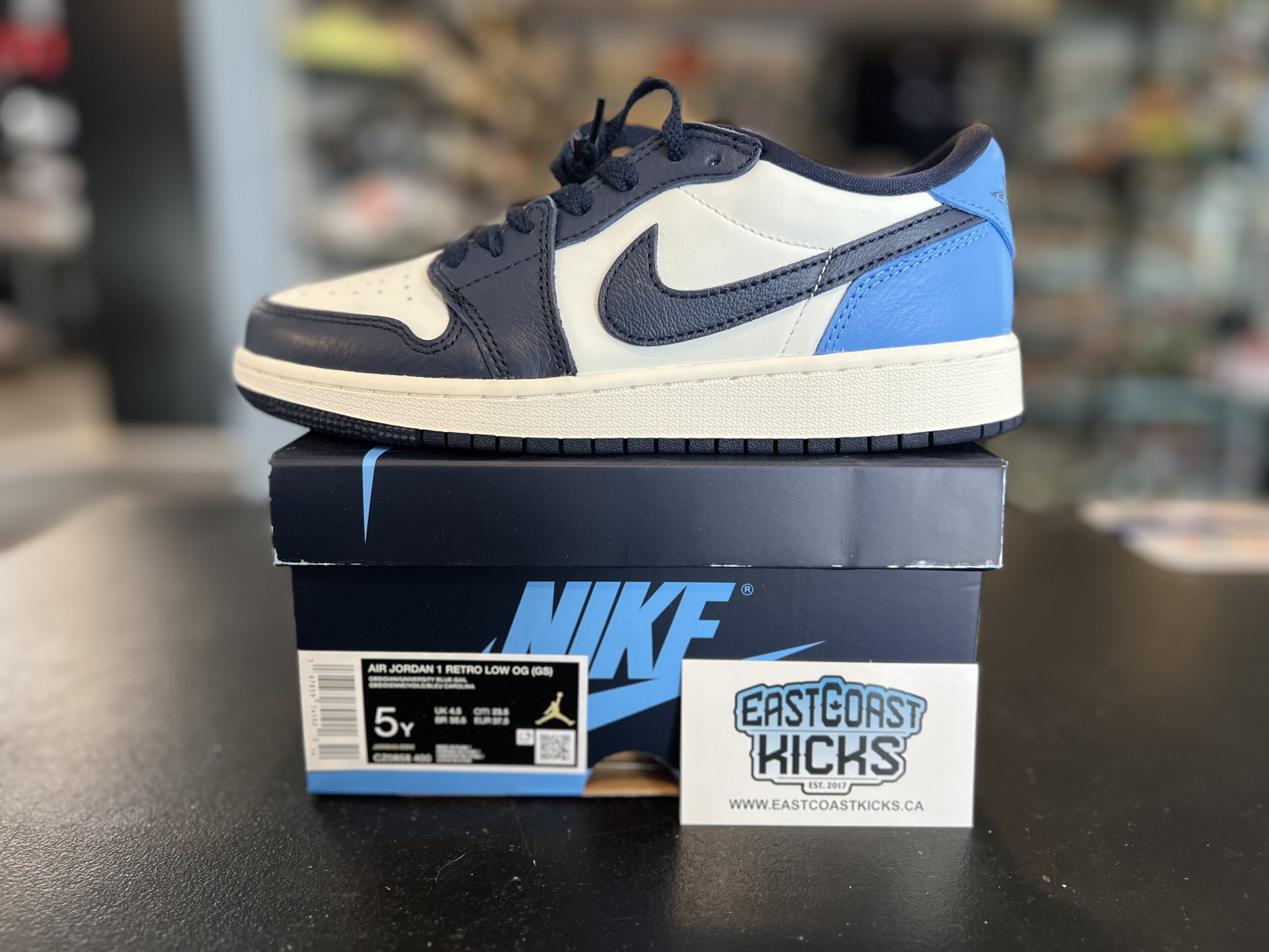 Jordan 1 Low OG Obsidian UNC Size 5Y