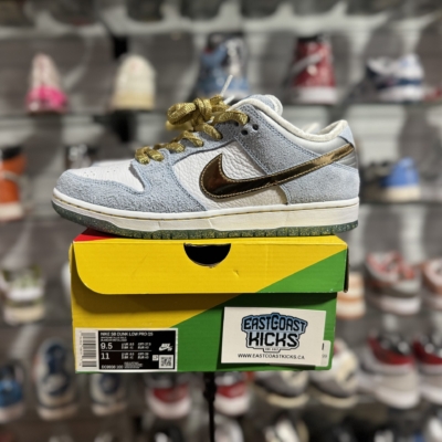 Preowned Nike SB Dunk Low Sean Cliver Holiday Special Size 9.5