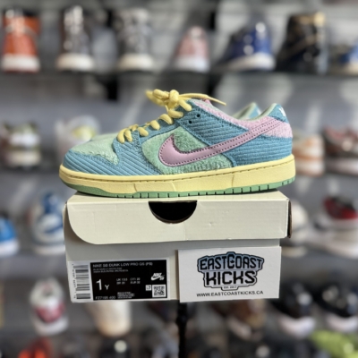 Preowned Nike SB Dunk Low Verdy Visty Size 1Y